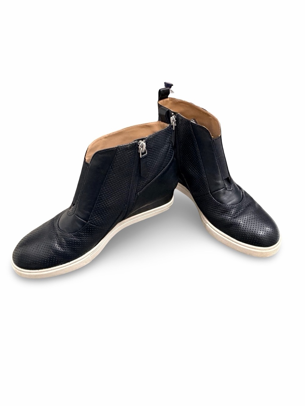 Linea Paolo Anna Black Wedge Sneaker Bootie Size 8 - Picture 9 of 11